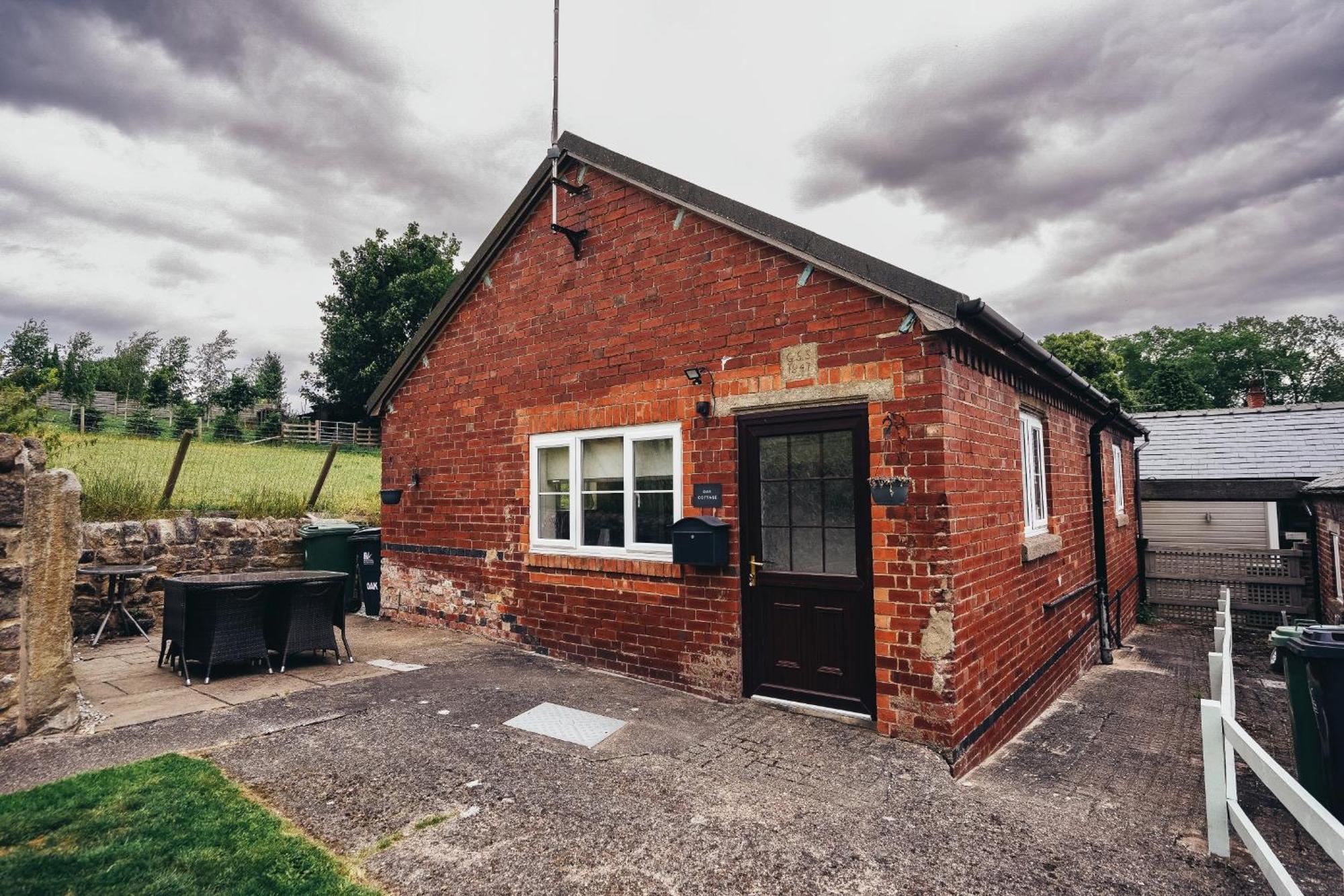 Cottages In Derbyshire, Oak Cottage Hazelwood Ngoại thất bức ảnh